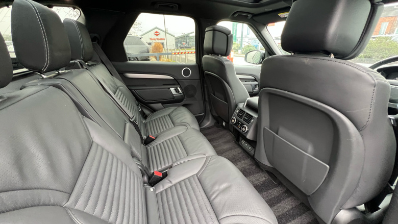 Land Rover Discovery 3.0 D350 Dynamic HSE 5dr Auto Diesel Station Wagon